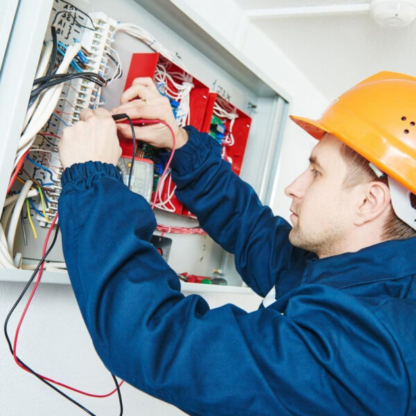 Travaux d'électricité à Nalliers : Jimmy Danieau